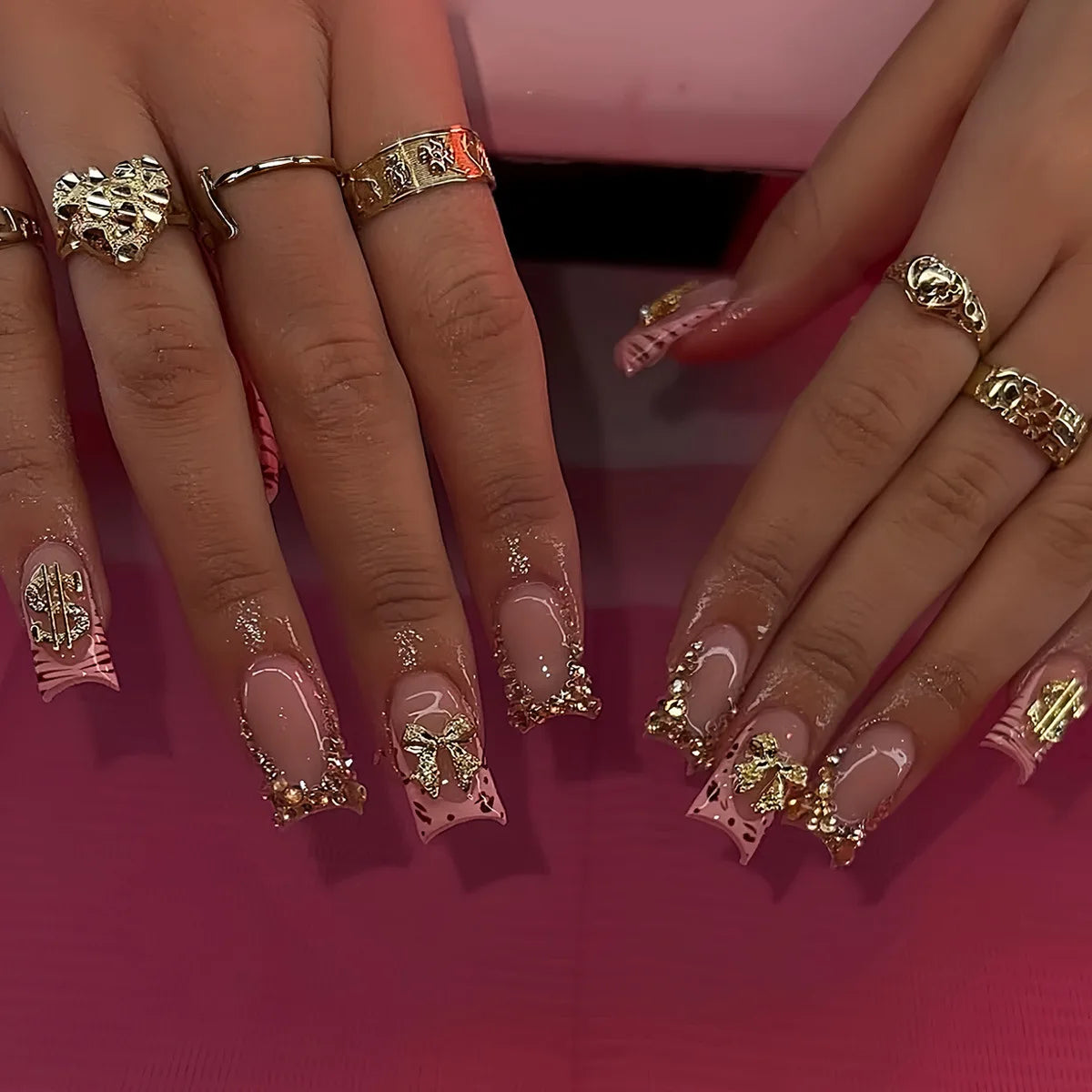 24pcs Nude Pink Sweet Fake Nails Short Duckbill Leopard Print French False Nails With 3D Bowknots Butterfly Cherry Press On Nail